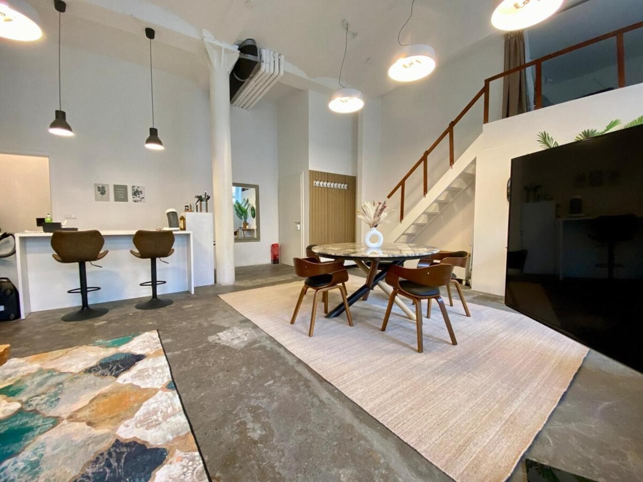 Central Studio In 5 Minutes To Alexanderplatz Appartement Berlijn